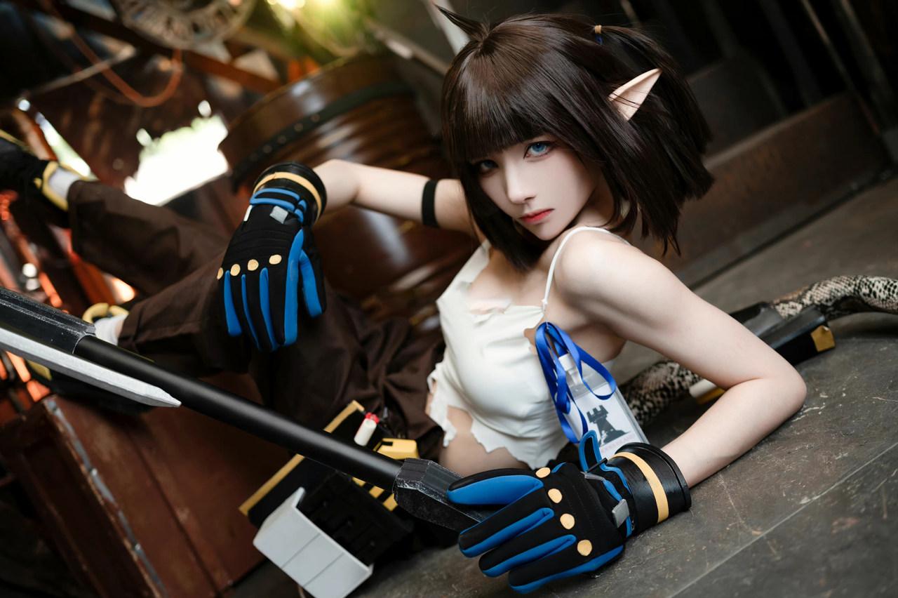 《明日方舟》森蚺cosplay图（CN：千城夜vv）插图