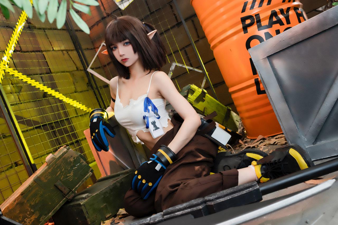 《明日方舟》森蚺cosplay图（CN：千城夜vv）插图3